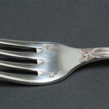 42 pcs silver plated cutlery from Christofle.