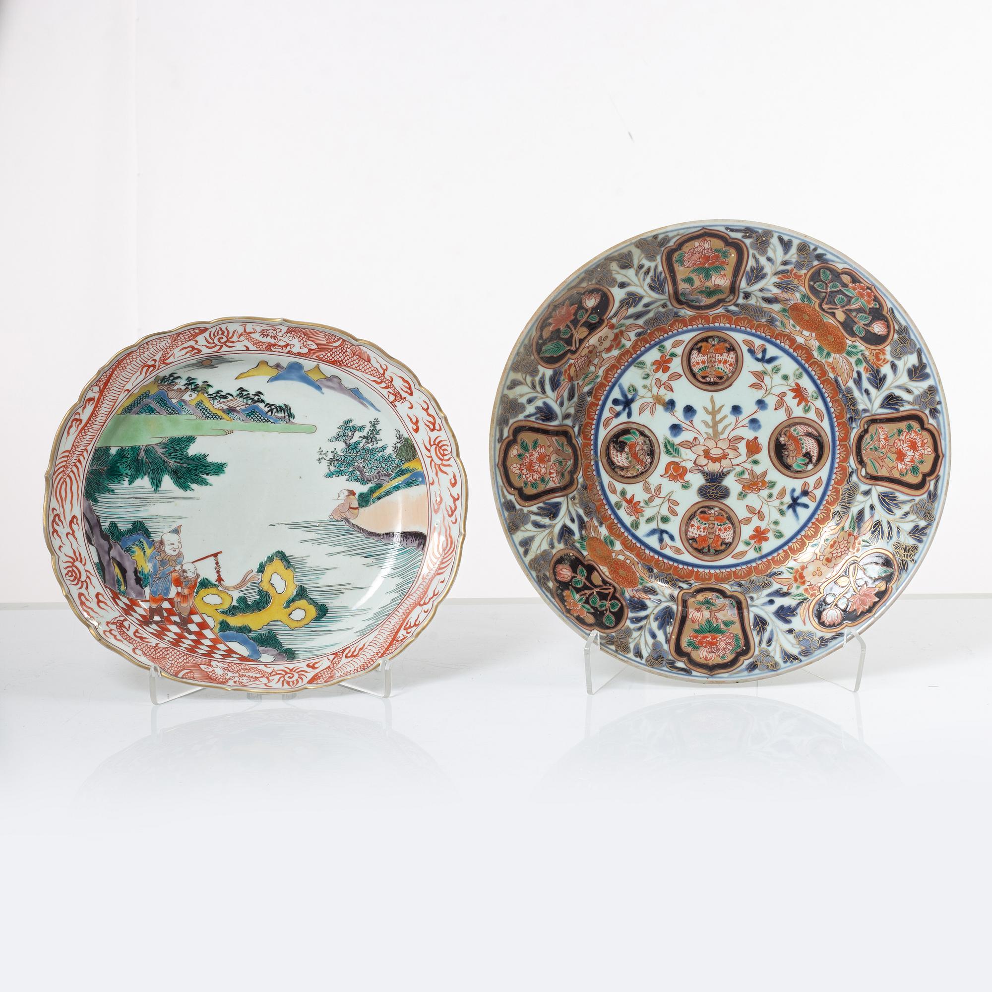 A pair of Japanese dishes, 18th/19th century.