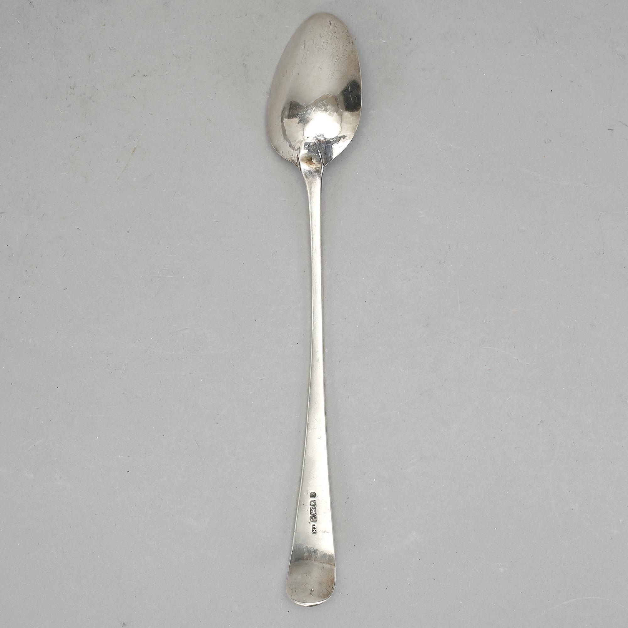 RAGUSKED, silver, Thomas Northcote, London 1785-86. Vikt ca 105 gram.
