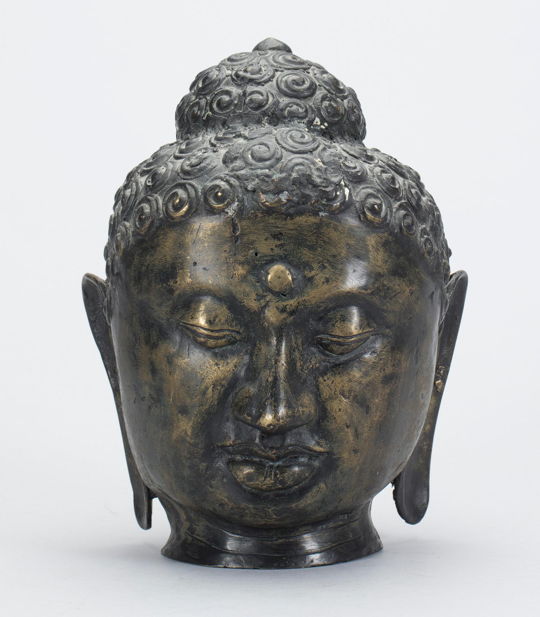 SKULPTURHUVUD, metall, "Buddha" 1900-tal.