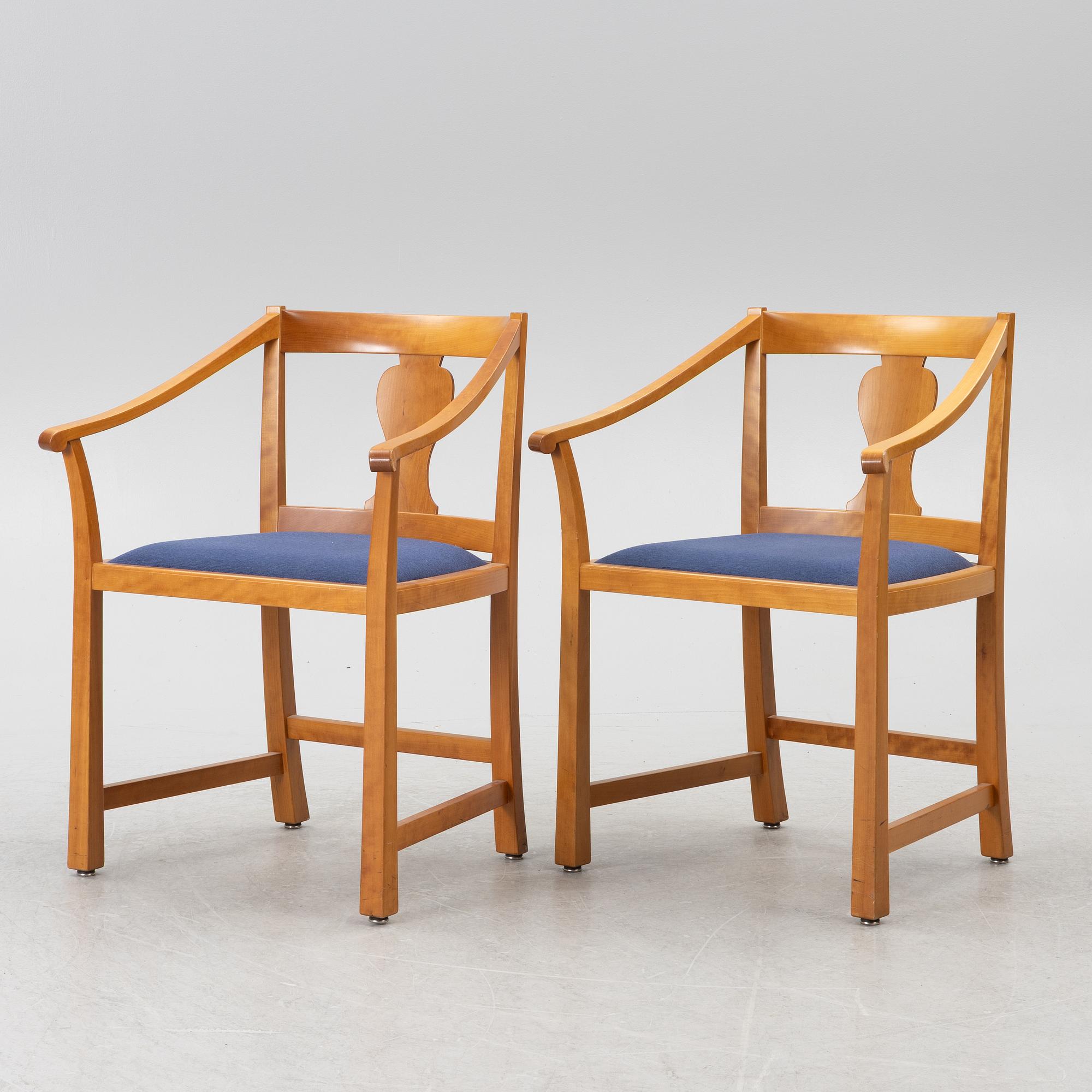 Carl Malmsten, A pair of "The City Hall Chair" armchairs.