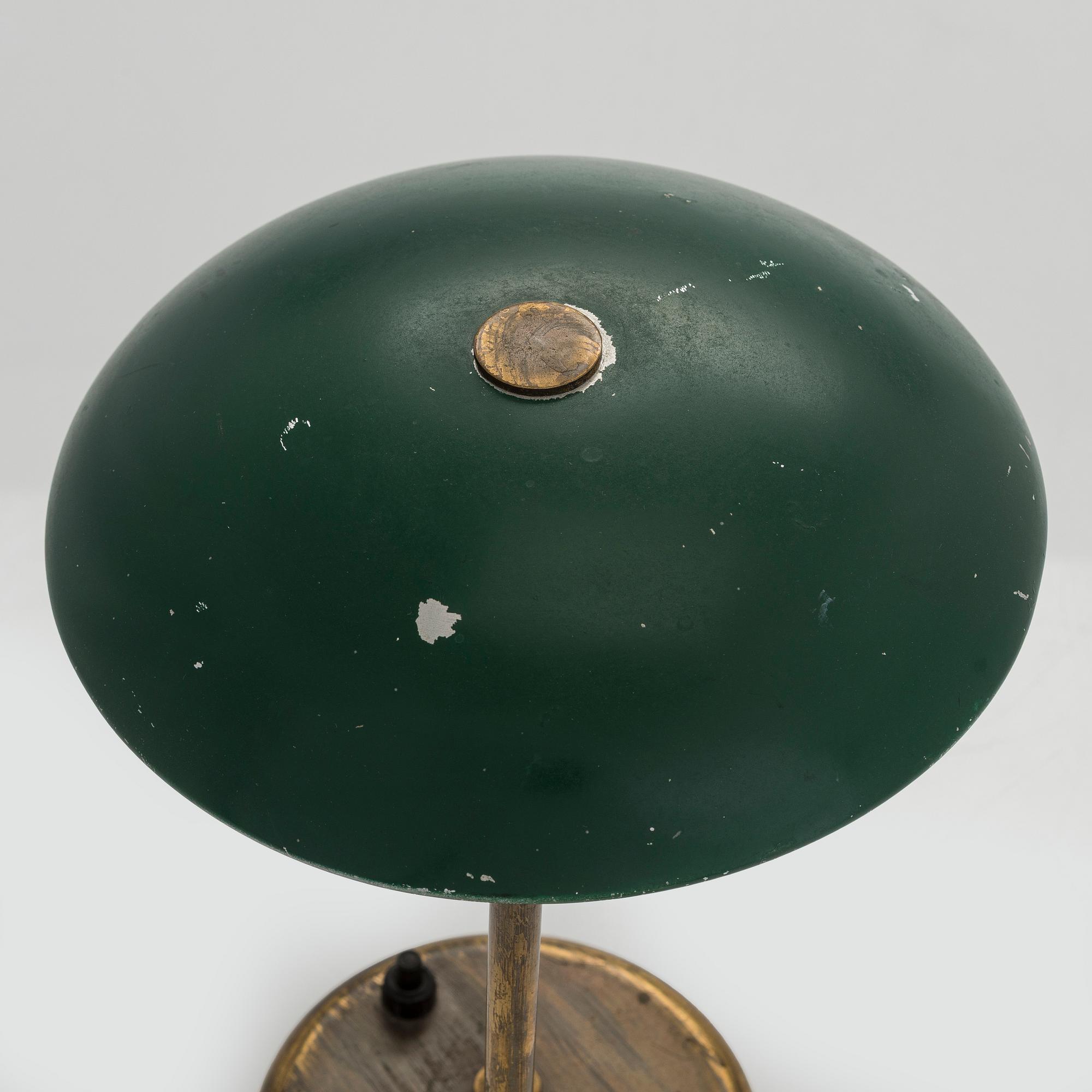 Paavo Tynell, a 1930s  table lamp model 5217 for Taito.