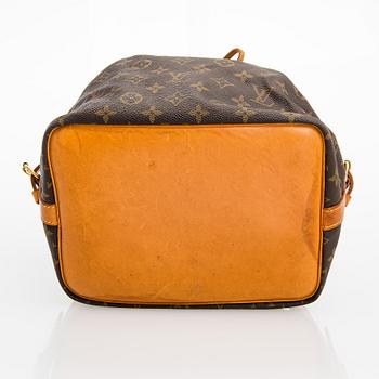 Louis Vuitton, "Petit Noé" väska.