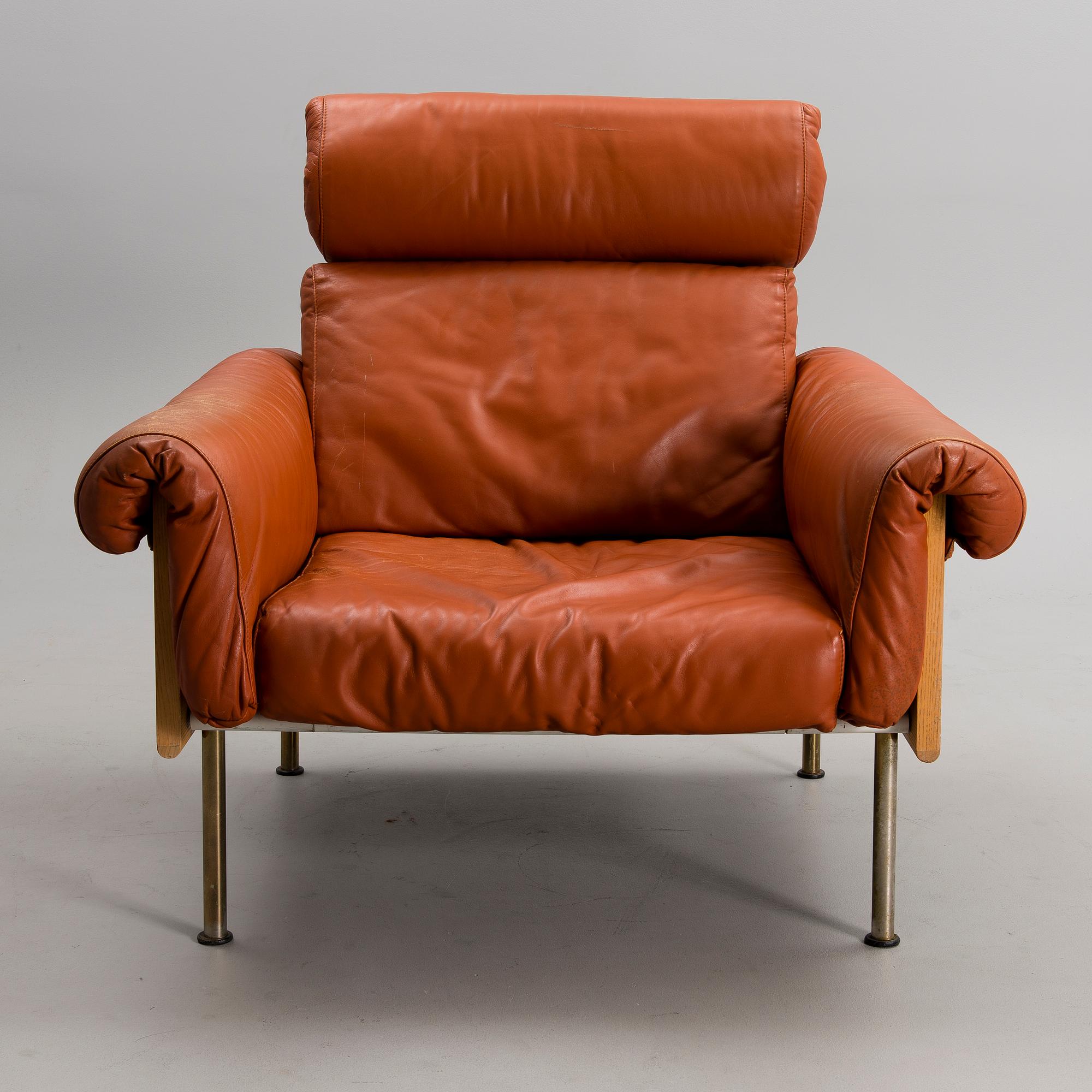 YRJÖ KUKKAPURO "ATELJEE" SOFA AND EASY CHAIR, manufactured by Haimi 1970's. Designed 1963.