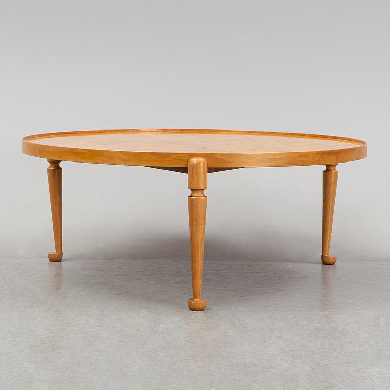 Josef Frank, soffbord, modell 2139, Firma Svenskt Tenn, formgivet 1952.