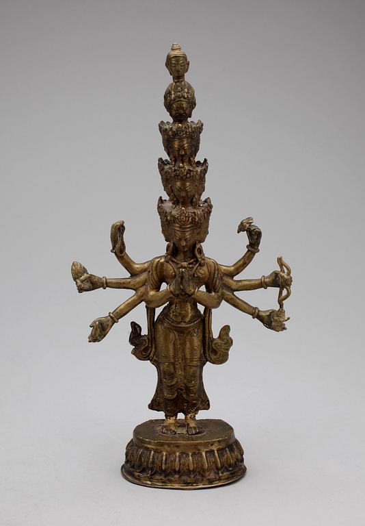 HINDUISK GUDOM, patinerad metall.