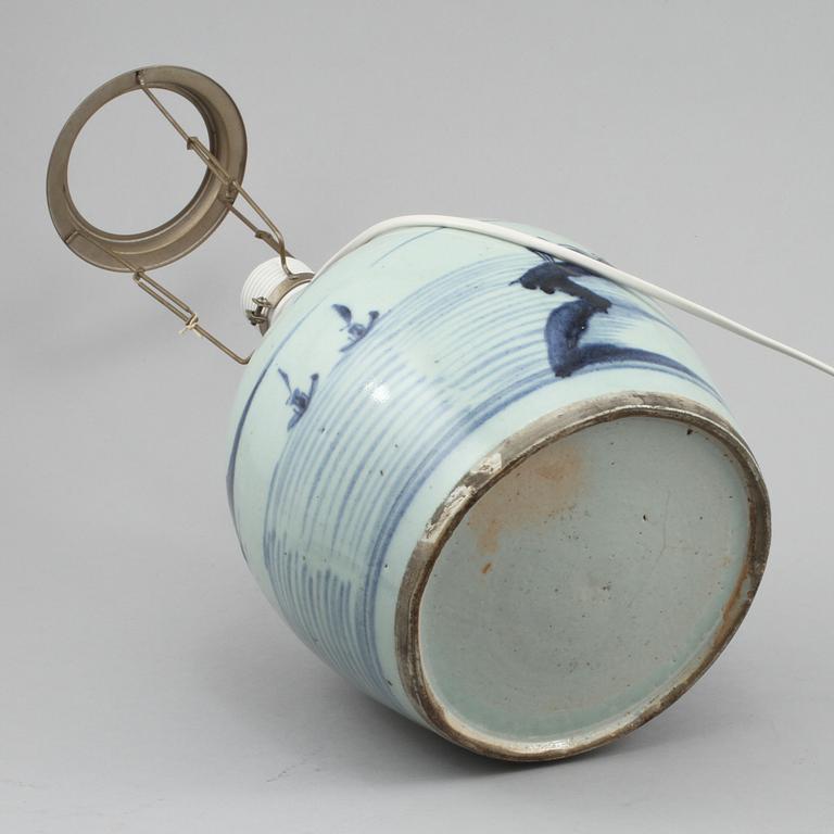 BORDSLAMPA, porslin, Kina, 1800-tal.