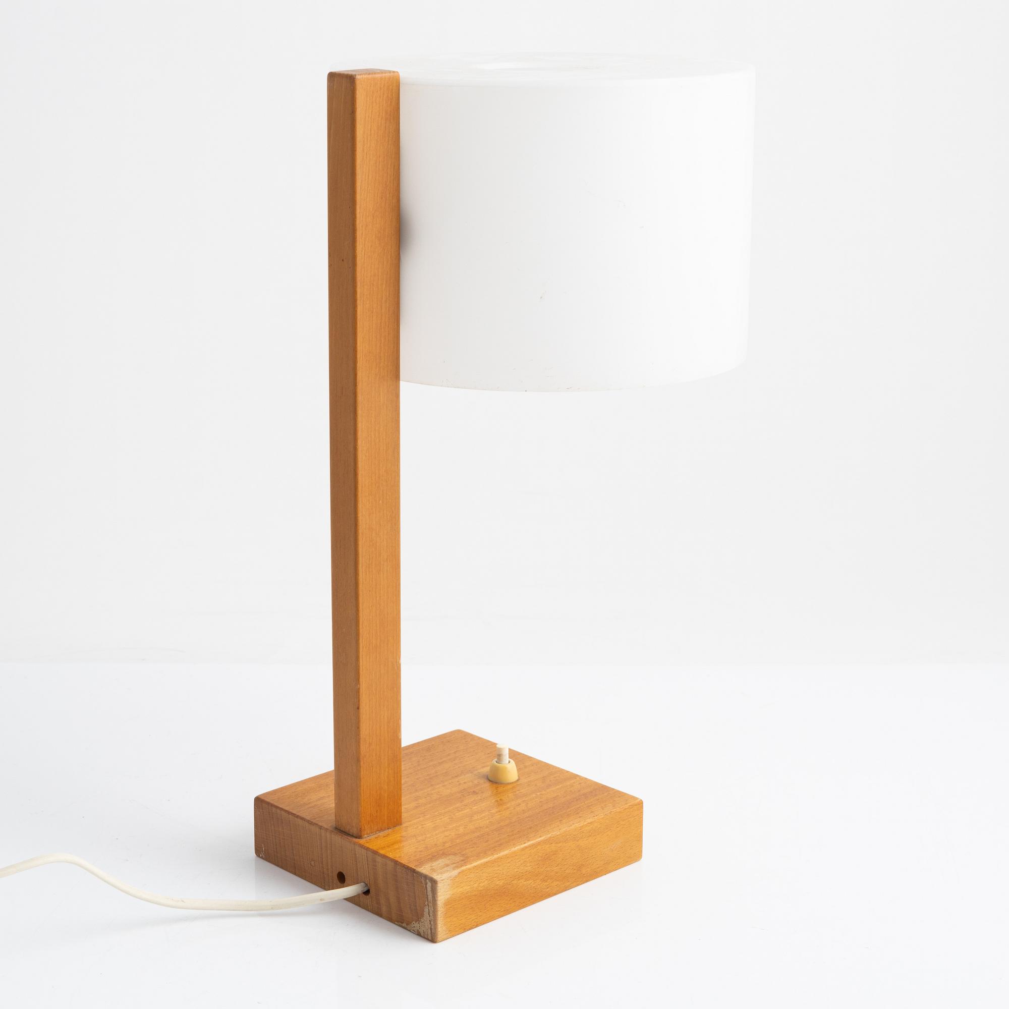 Uno & Östen Kristiansson, a wall light and a table light, Luxus, Vittsjö, Sweden.