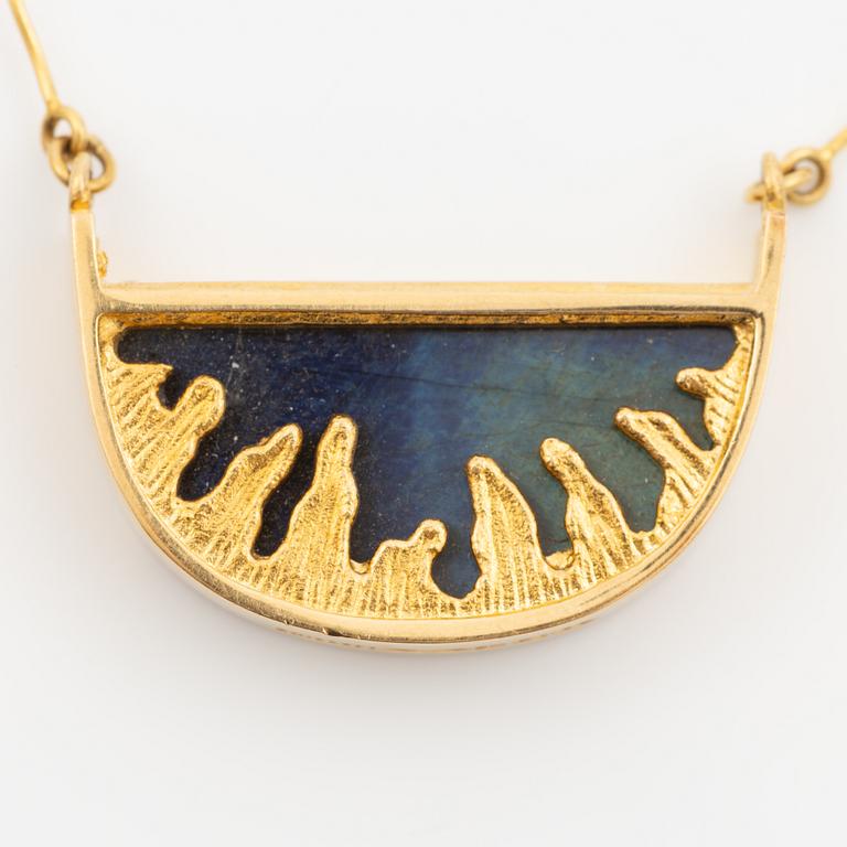 Juhani Linnovaara, necklace 18K gold and spectrolite, Lapponia 1978.