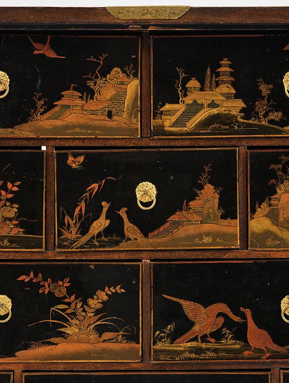 Kabinettskåp, troligen Tyskland, 1700-talets mitt.