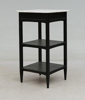 SÄNGBORD, 1900-talets första hälft.