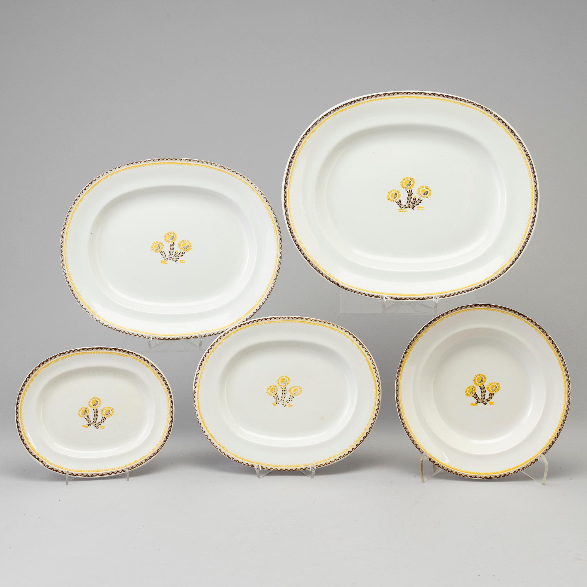 WILHELM KÅGE, servis, 87 delar, flitgods, "Tussilago", Gustavsberg, cirka 1930-tal.