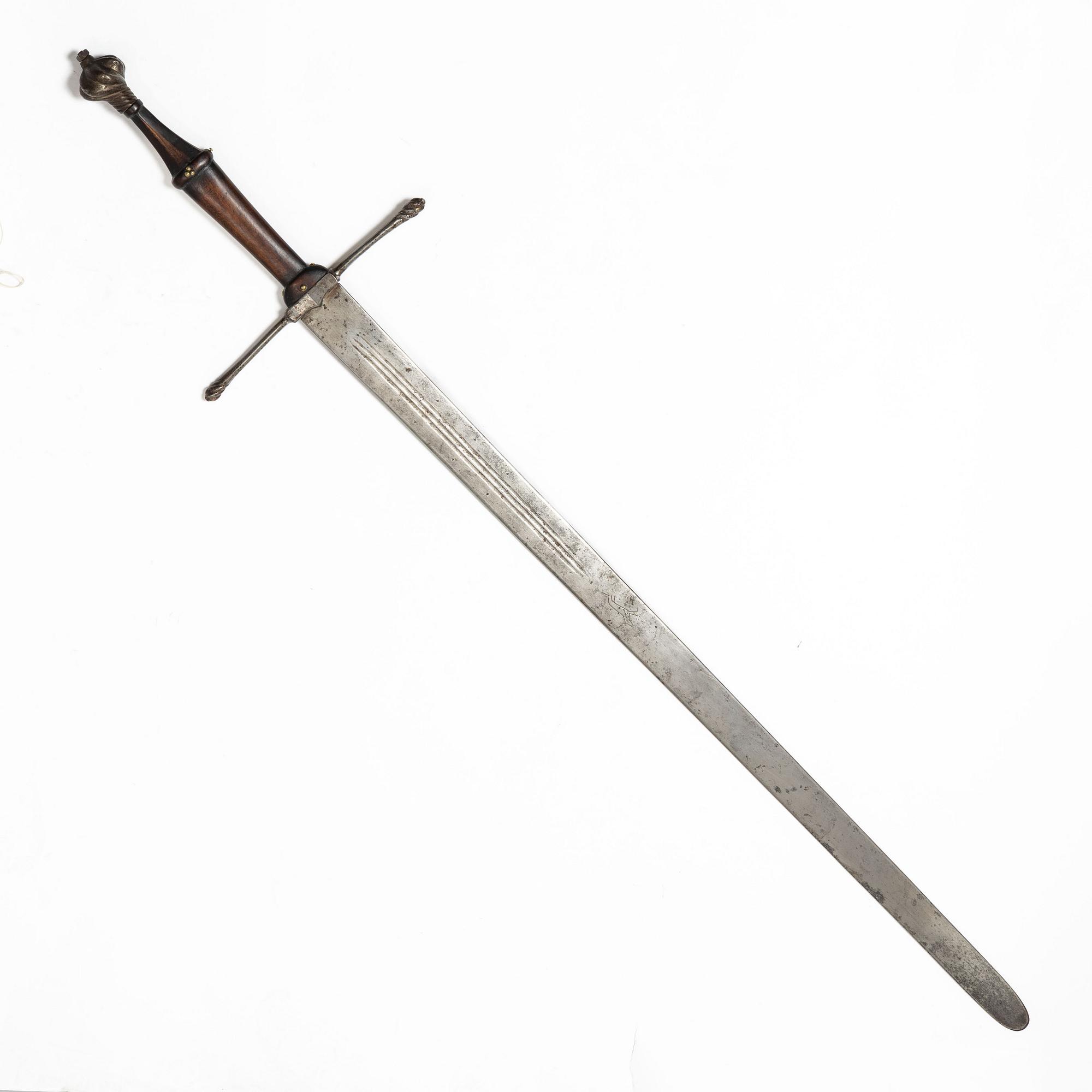 Tvåhandssvärd, 1800-tal med äldre delar.