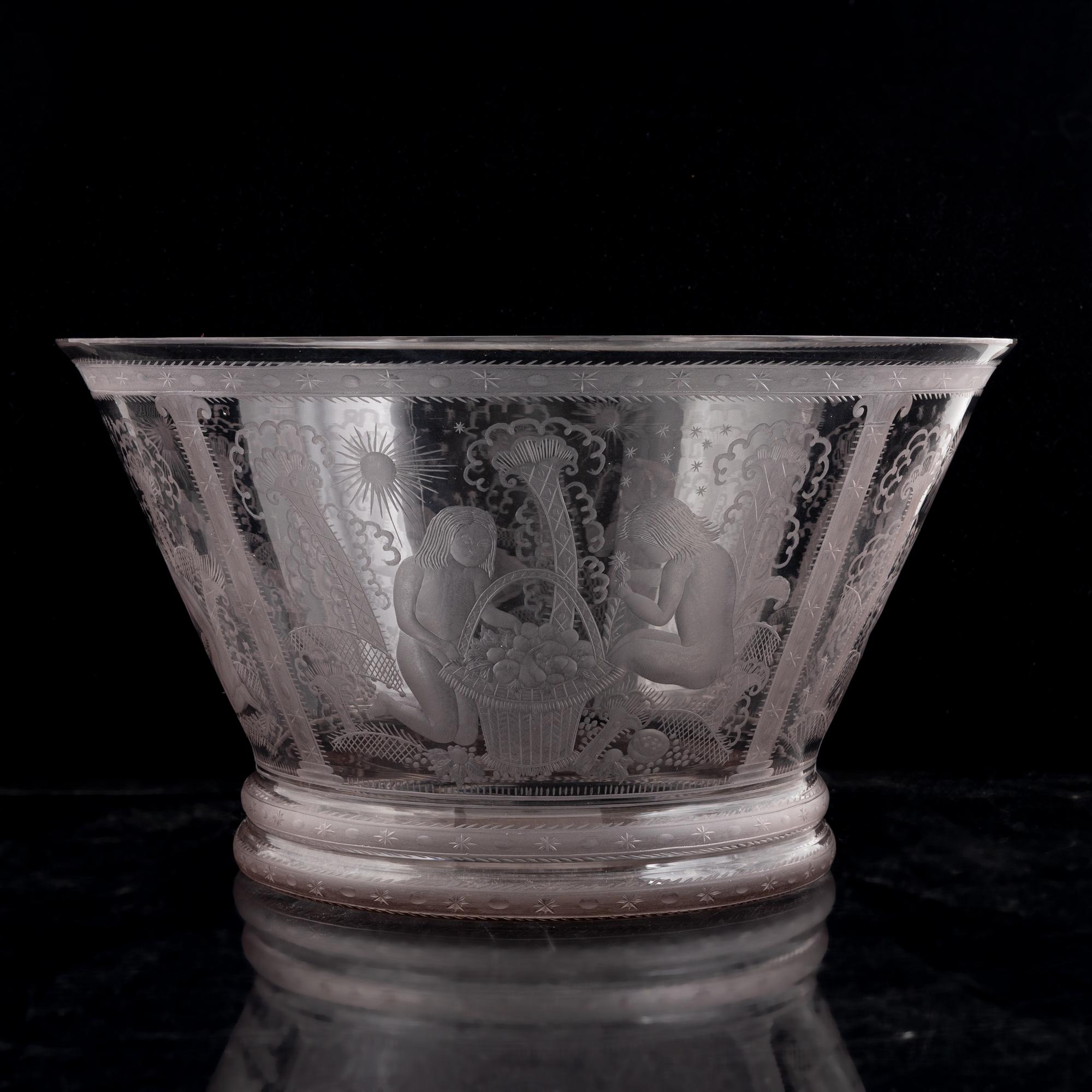 Edward Hald, an engraved glass bowl, Orrefors, 1920, model 147, provenance Edward Hald.