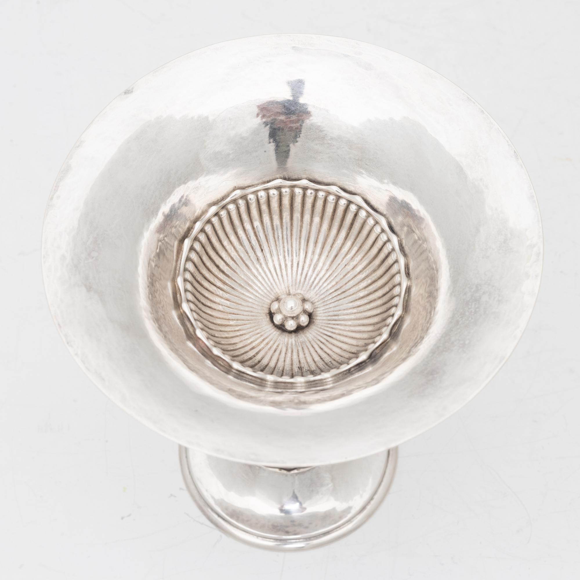 Footed bowl, silver, 20th century.