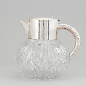 A 20th-century service jug.