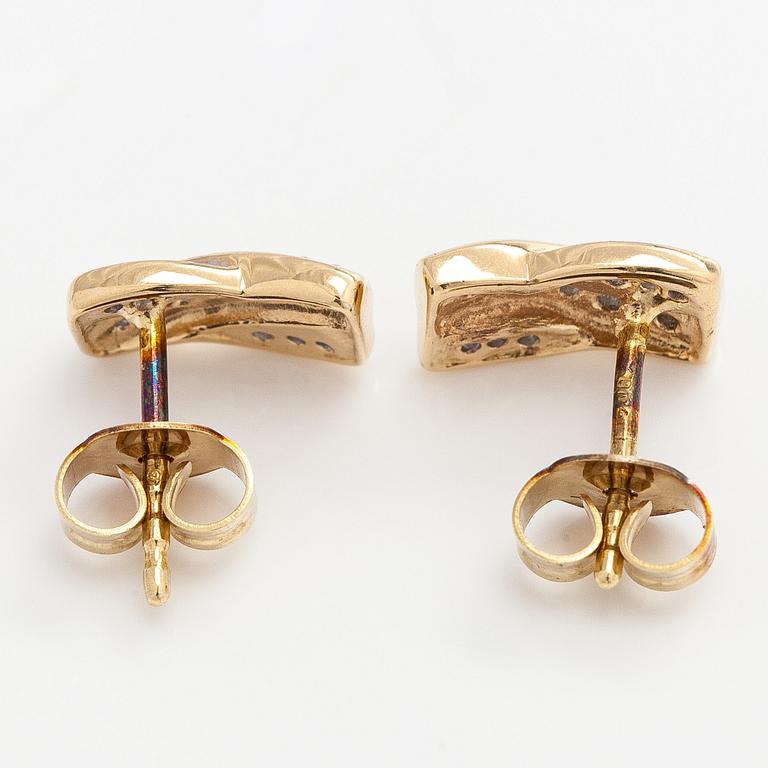 Korvakorut, 8/8-hiotut timantit, 14K kultaa.