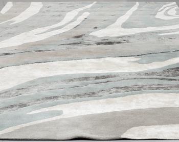 A Layrered "Onyx" Carpet, Measurement 250x350 cm.