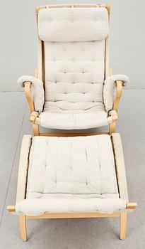 FÅTÖLJ med FOTPALL, "Pernilla", Bruno Mathsson DUX, 1900-talets slut.