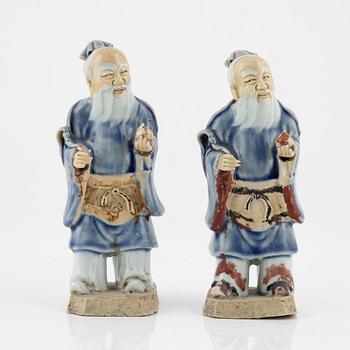 Two Chinese porcelain figurines, Qing dynasty, 19th Century.