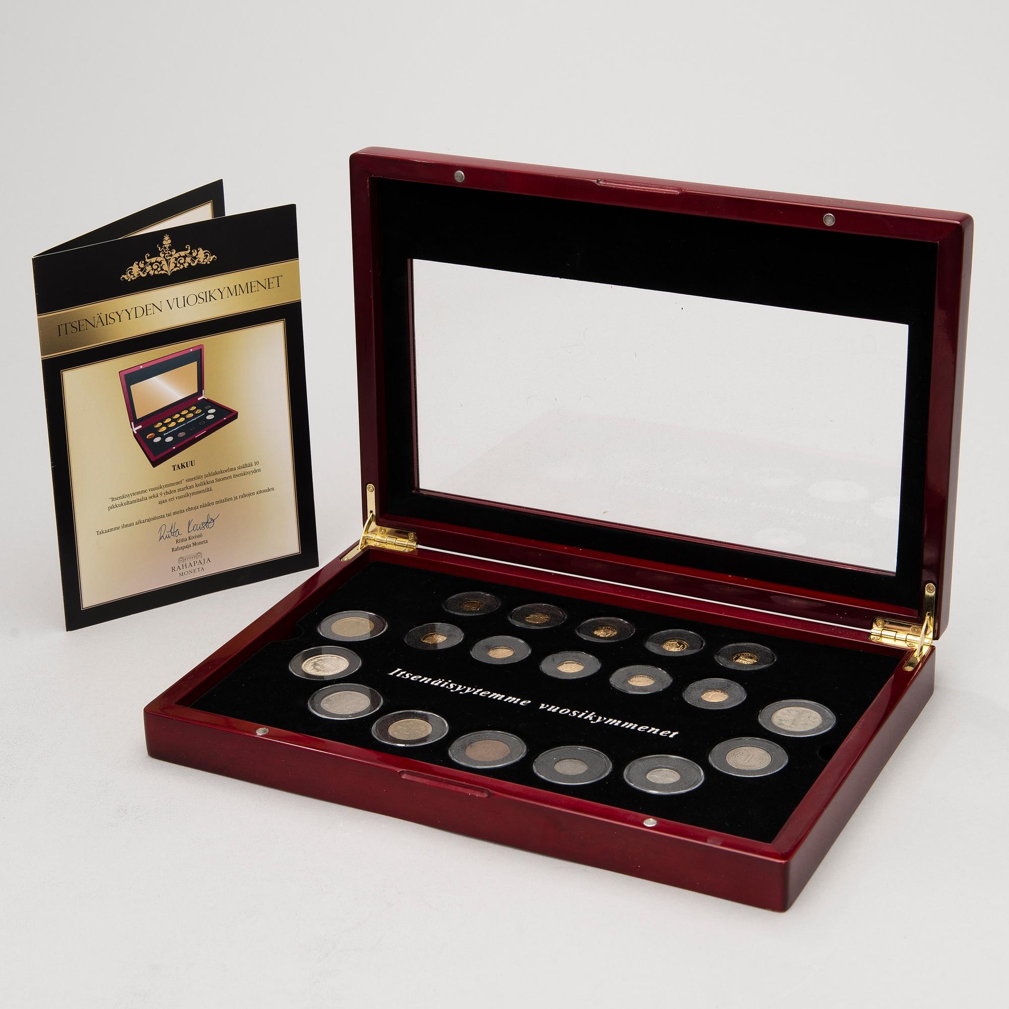 A 1900-2000s Finnish coin collection, partly gold.