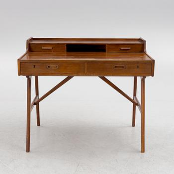 Arne Wahl Iversen, desk, model 56, Vinde Møbelfabrik, Denmark.