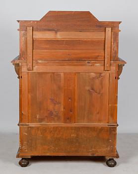 SERVERINGSBUFFET, renässansstil, sekelskiftet 1900.