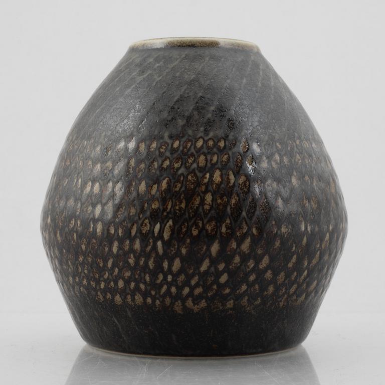 Carl-Harry Stålhane, vase, Rörstrand, 1961.