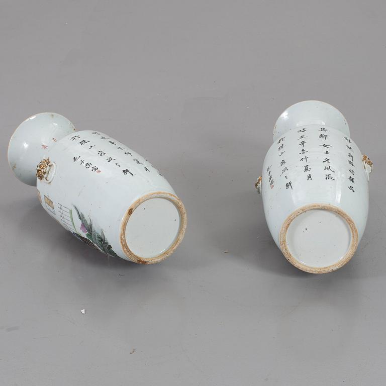 A PAIR CHINESE PORCELAIN  FLOOR VASES 20TH CENTURY.