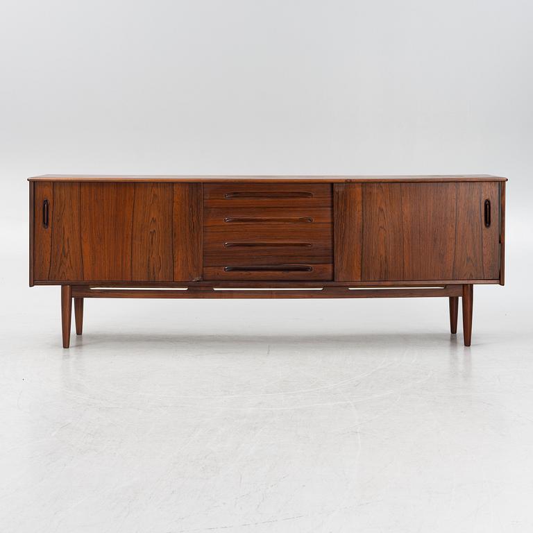 Nils Jonsson, sideboard," Arild", Troeds, Bjärnum, 1960-tal.