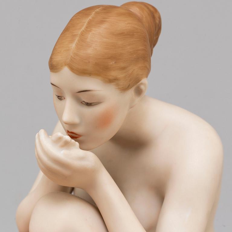 FIGURIN, porslin, Ernst Wenck, Rosenthal, 1900-talets andra kvartal.