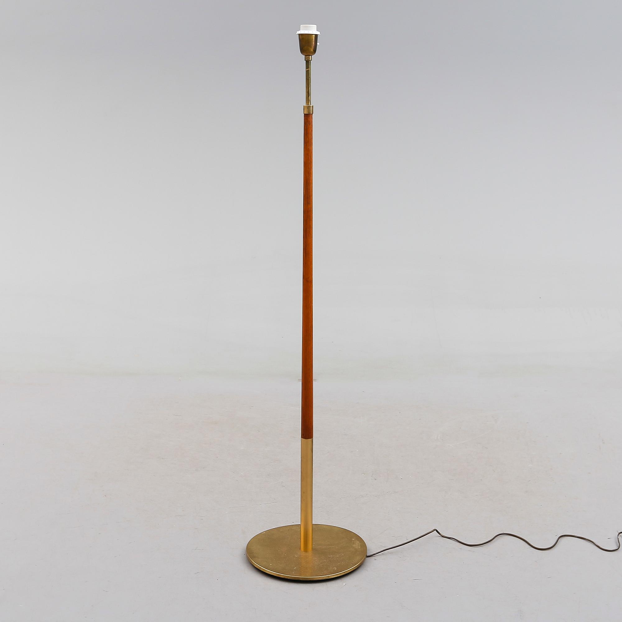 GOLVLAMPA, 1900-talets mitt.