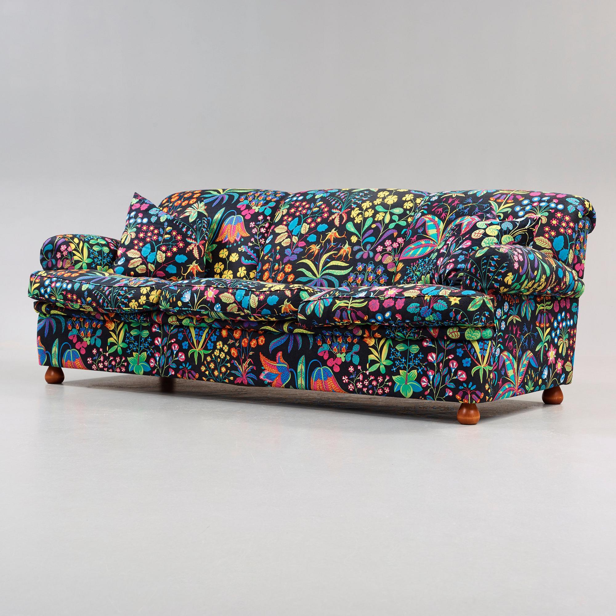 JOSEF FRANK, soffa, Firma Svenskt Tenn, modell 703.