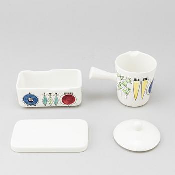 Four "Picknick" table ware items in earthenware, designed by Marianne Westman for Rörstrand, in production 1956-69.