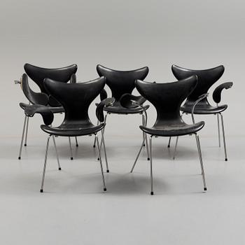 ARNE JACOBSEN, a set of 8 "Liljan/Måsen" armchairs for Fritz Hansen.