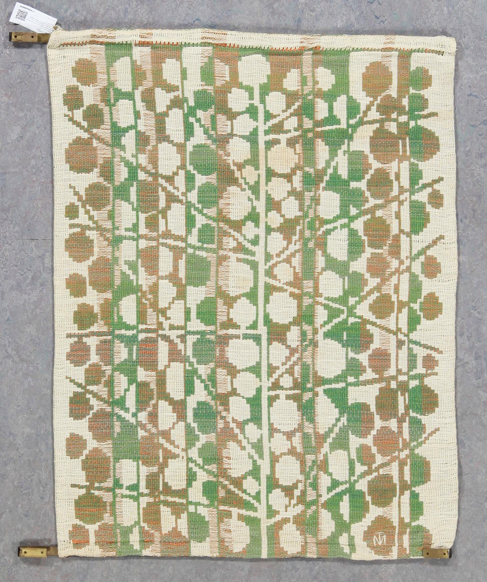TEXTILIER, 2 st, monogramsignerade MT (Margareta Treutiger), daterade 1961, 108x89 cm resp 110x85 cm.