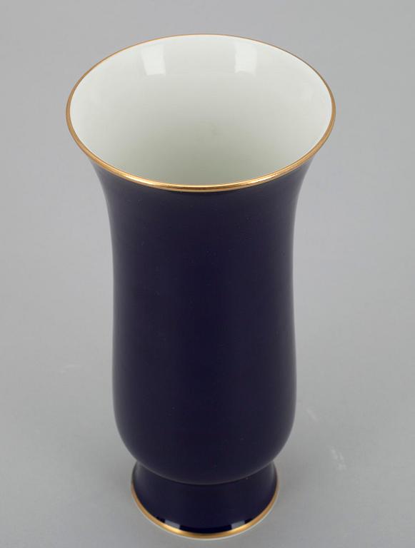 VAS, porslin, Meissen, 1900-tal.
