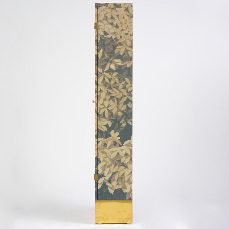 Mats Theselius, a "National Geographic 25th Anniversary Edition" cabinet, ed. 208/220, Källemo, Värnamo, post 2016.