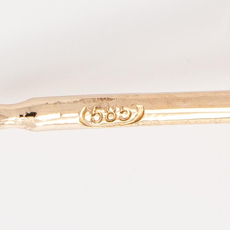 Korvakorut, briljanttihiotut timantit yhteensä 1.02 ct, 14K kultaa.