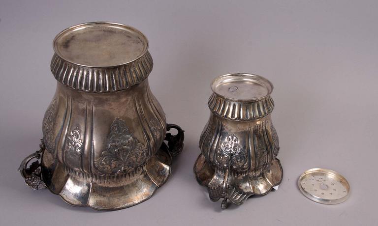 VIN samt CHAMPAGNEKYLARE, låghaltigt silver.