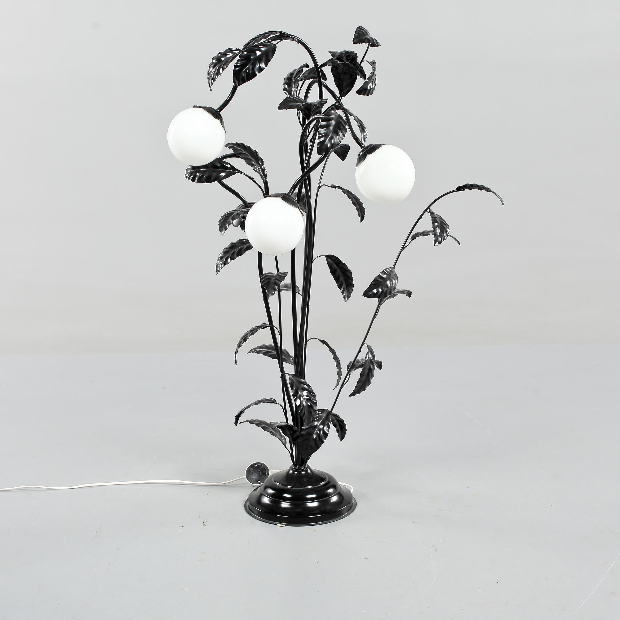 GOLVLAMPA, 1900-talets andra hälft.