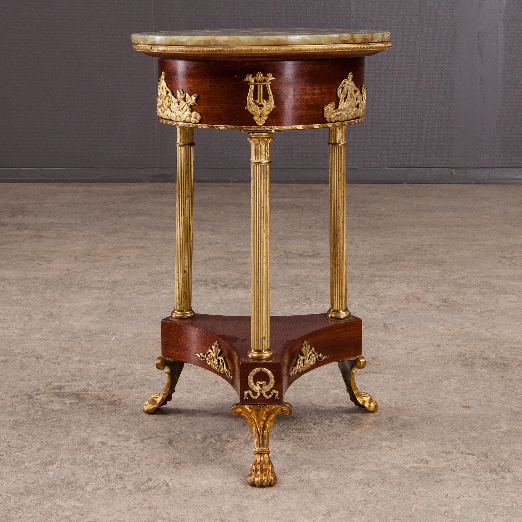 BORD, empirestil, 1900-talets första hälft.