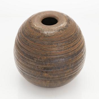 Maljakko, kivitavaraa,  Arabia, epäselvä signeeraus.