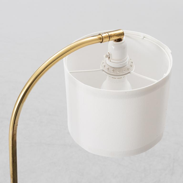 Floor lamps a pair, Armaturhantverk, late 20th century.