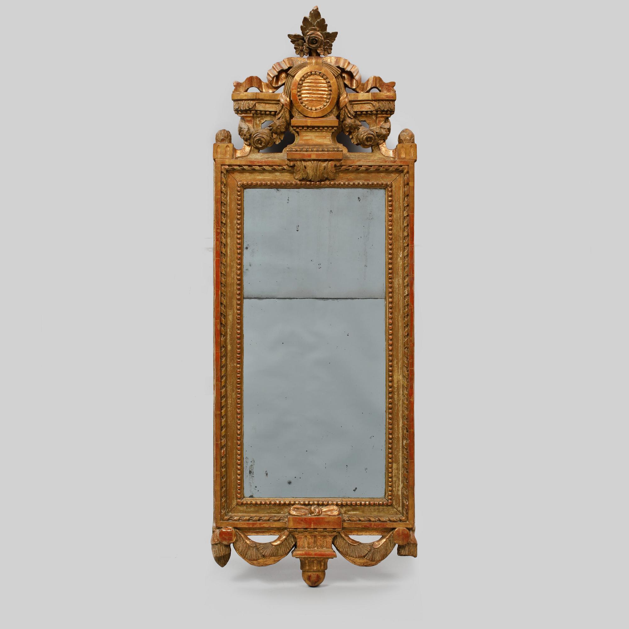 SPEGEL, gustaviansk, signerad Carl Gustaf Fyrwald (verksam 1776-1816), samt otydligt märkt med Stockholms hallstämpel.