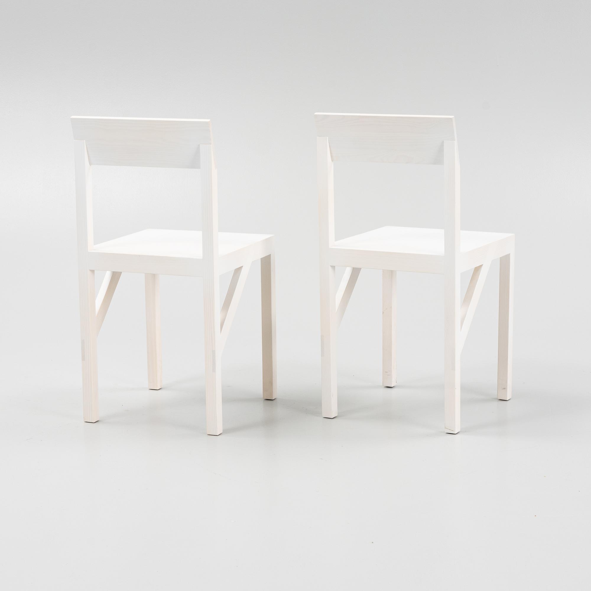 Frederik Gustav, "Bracket Chair", 2 st., Frama, Köpenhamn, Danmark 2023.