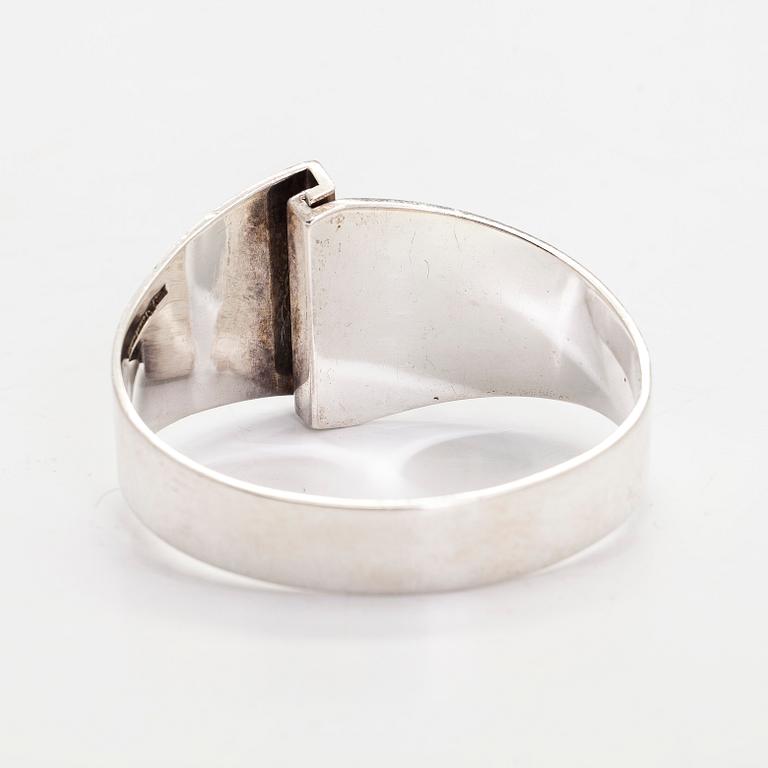 Veikko Reinikka, bracelet, cabochon-cut amethysts, silver, 1962.