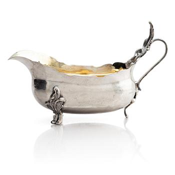 285. A Swedish 18th century silver cream-jug, mark of Mikael Hammarberg, (active 1758-1789 (90)) Härnösand.