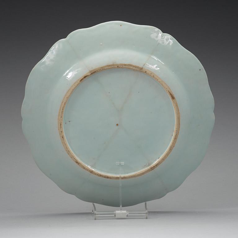 A five piece set of Swedish armorial porcelain, Qing dynasty, Qianlong (1736-95).