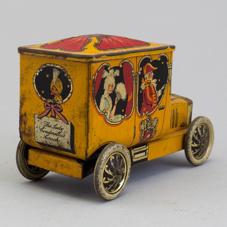 BISCUIT TIN, England, c. 1920, made by Hudson, Scott & Sons, probably for Carr Biscuits or Peek Freans.